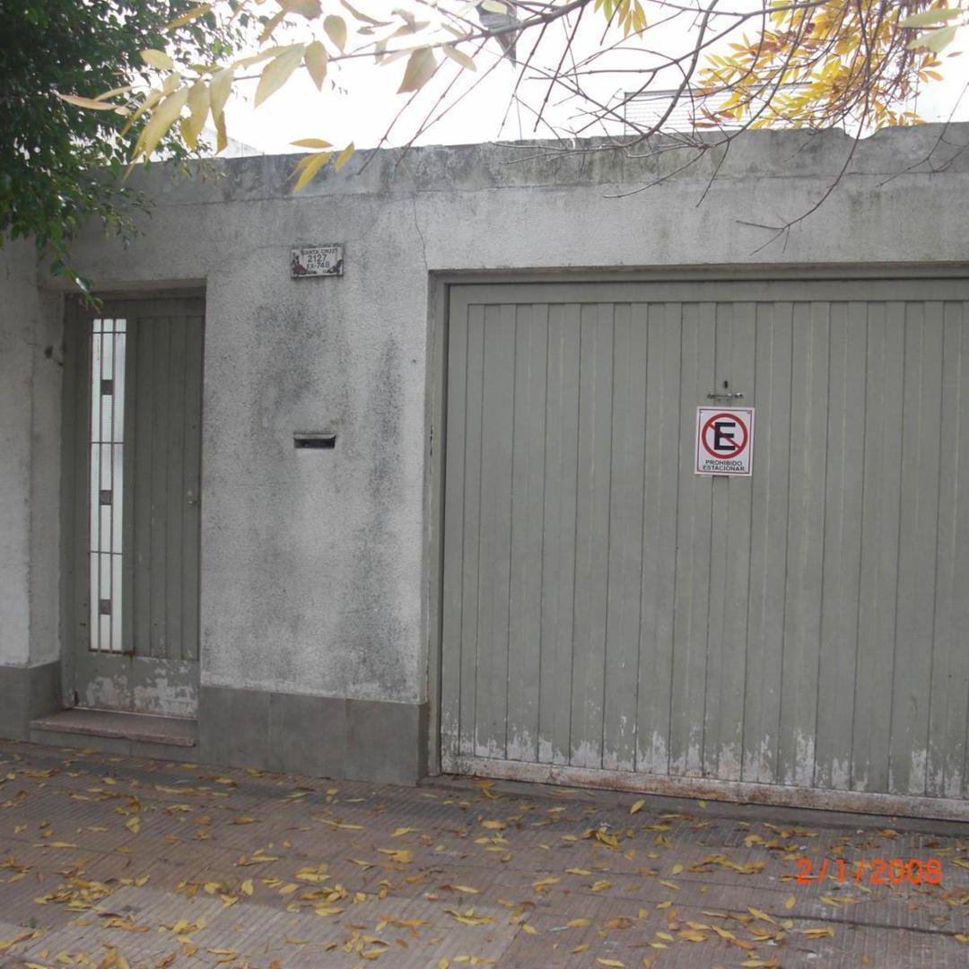 MULTIFAMILIAR CON TRES PH,PATIOS,TERRAZAS Y ENTRADA DE AUTO — foto 1 de 18