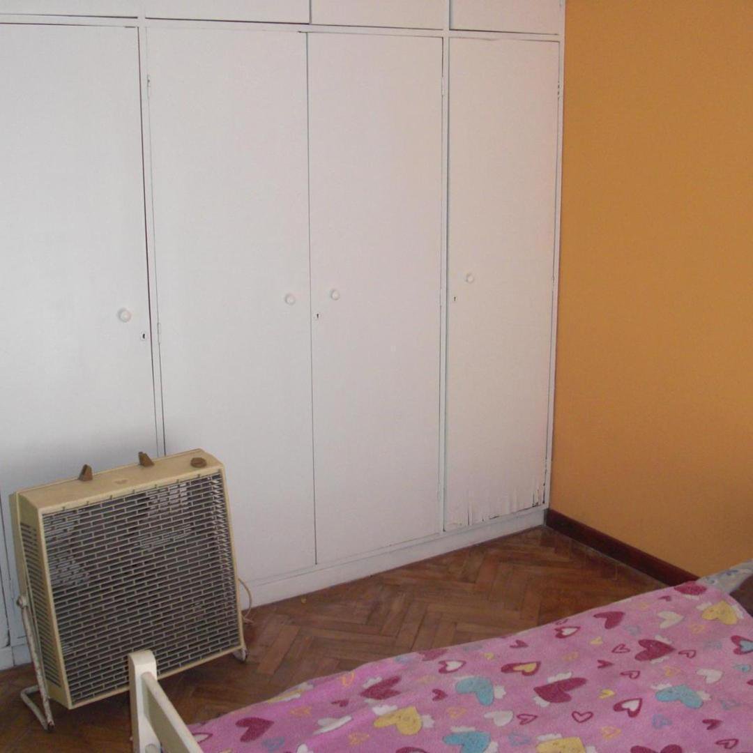 CASA MULTIFAMILIAR CON 4 DORMITORIOS, 2 BAÑOS Y PATIO — foto 4 de 31