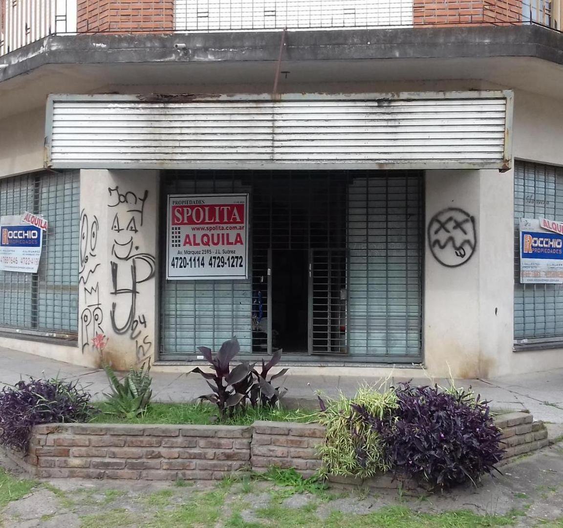 Local en esquina a 100 mts de Av. marquez de 50 m2 apox — foto 1 de 5