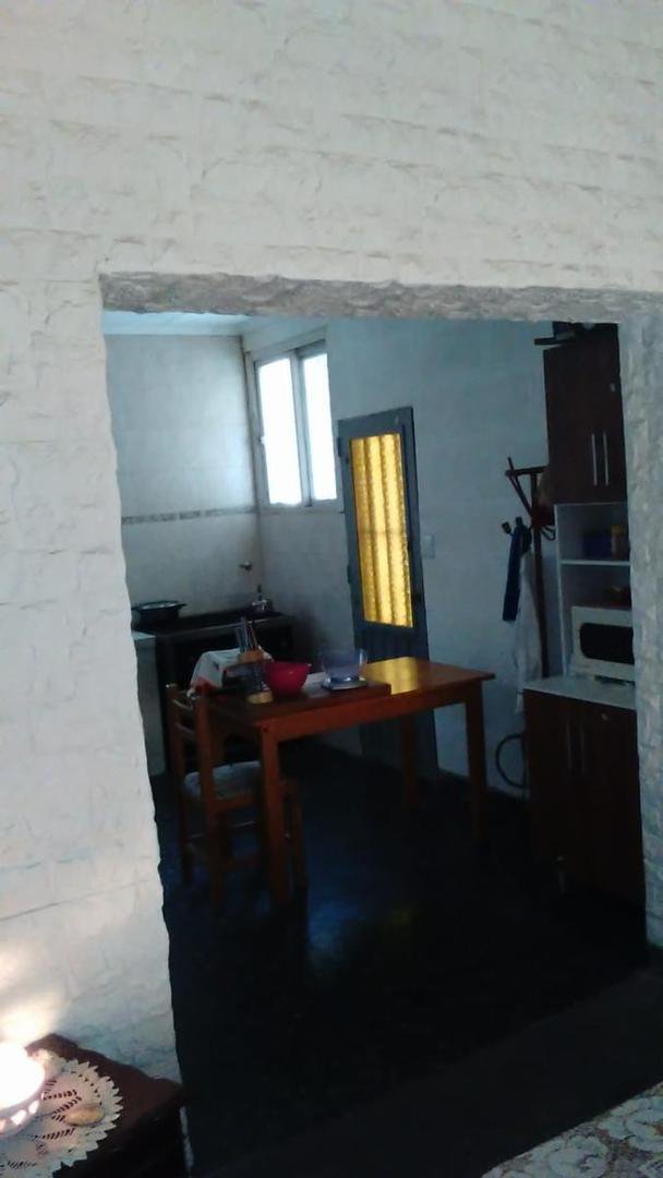 VIVIENDA  APTA 2 FAMILIAS EN LOTE PROPIO — foto 4 de 13