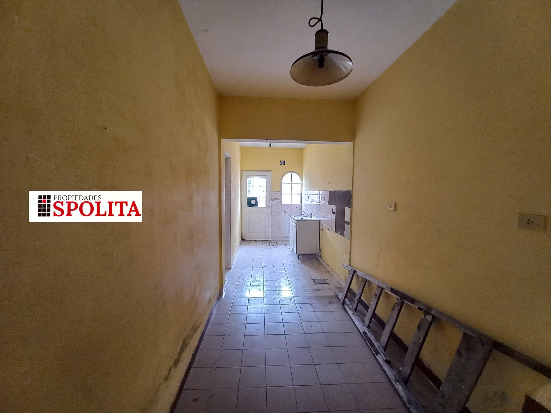 CASA EN VENTA CON POSIBILIDAD DE CONTINUAR CONSTRUYENDO — foto 3 de 31