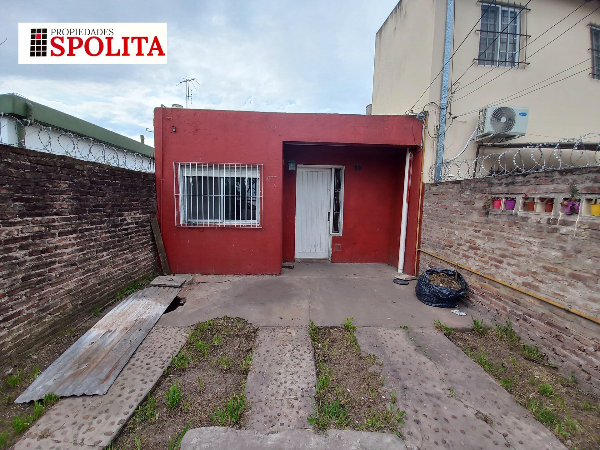CASA EN VENTA CON POSIBILIDAD DE CONTINUAR CONSTRUYENDO — foto 5 de 31