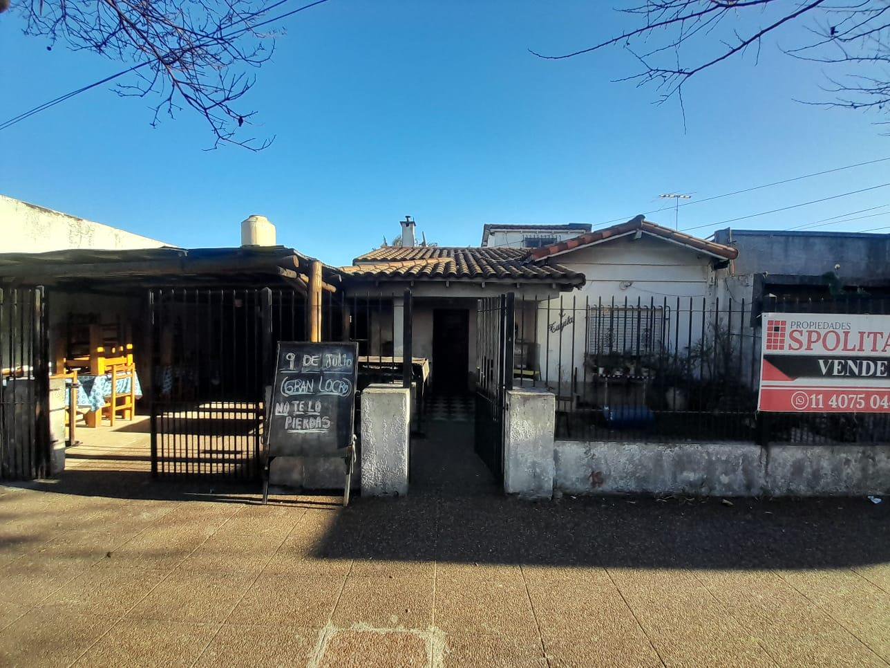 AMPLIA PROPIEDAD EN LOTE PROPIO A 300 MTS DE AV MARQUEZ — foto 1 de 28