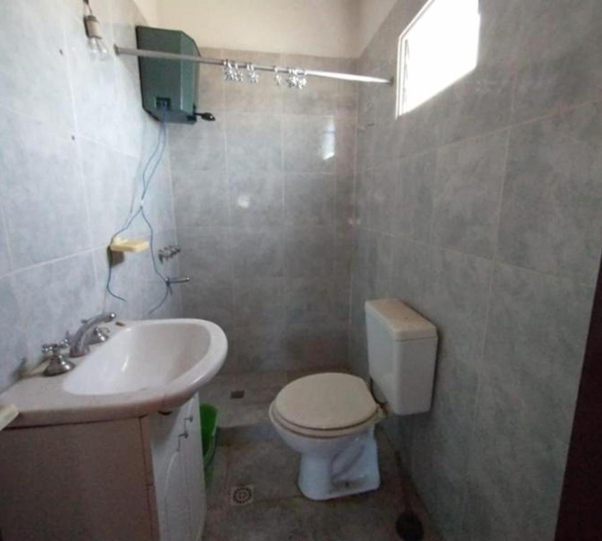 PH FRENTE 3 AMB 1 PISO MAS DEPENDENCIA DE SERVICIO CON BAÑO — foto 4 de 16
