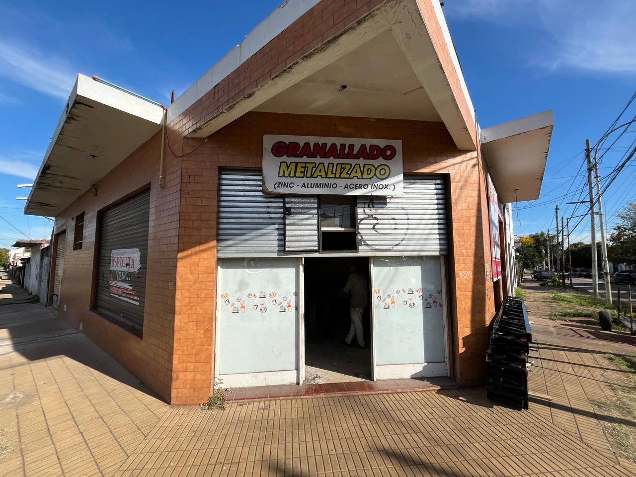 LOCAL COMERCIAL CON POSIBILIDAD DE ANEXO Y AMPLIACIONES — foto 3 de 12