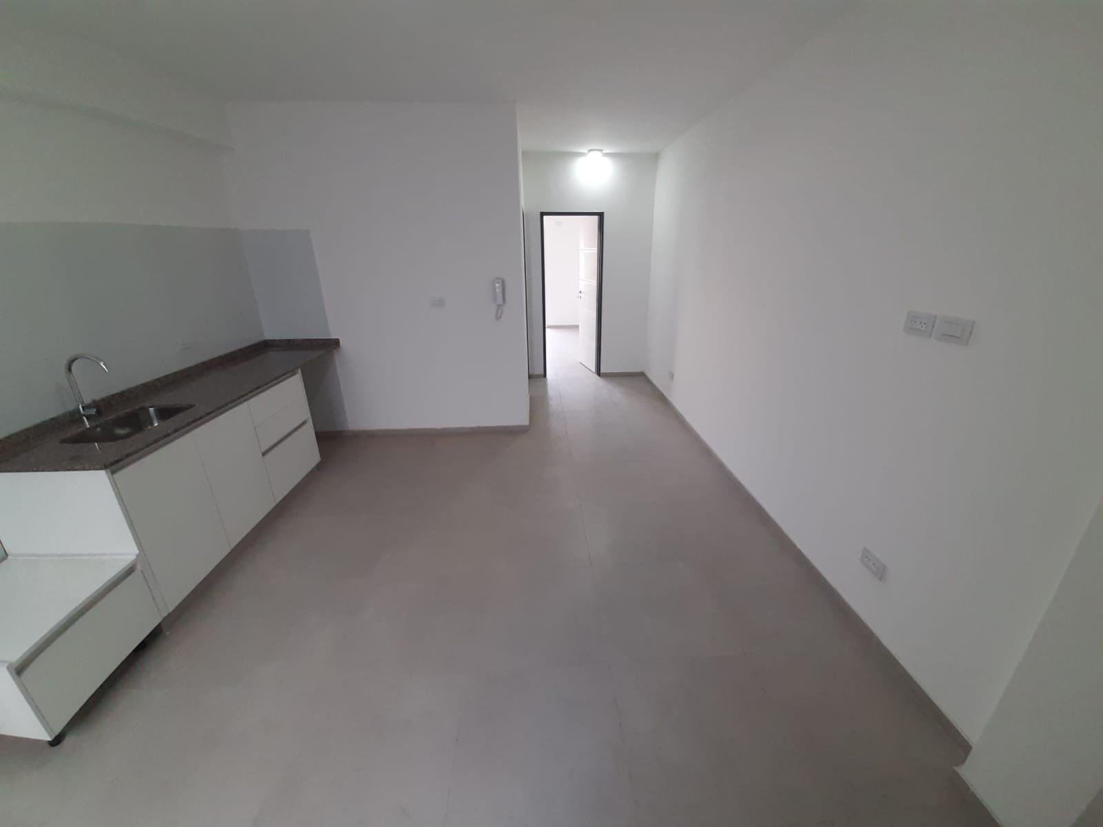 Departamento 2 ambientes en Jose León Suarez — foto 3 de 21