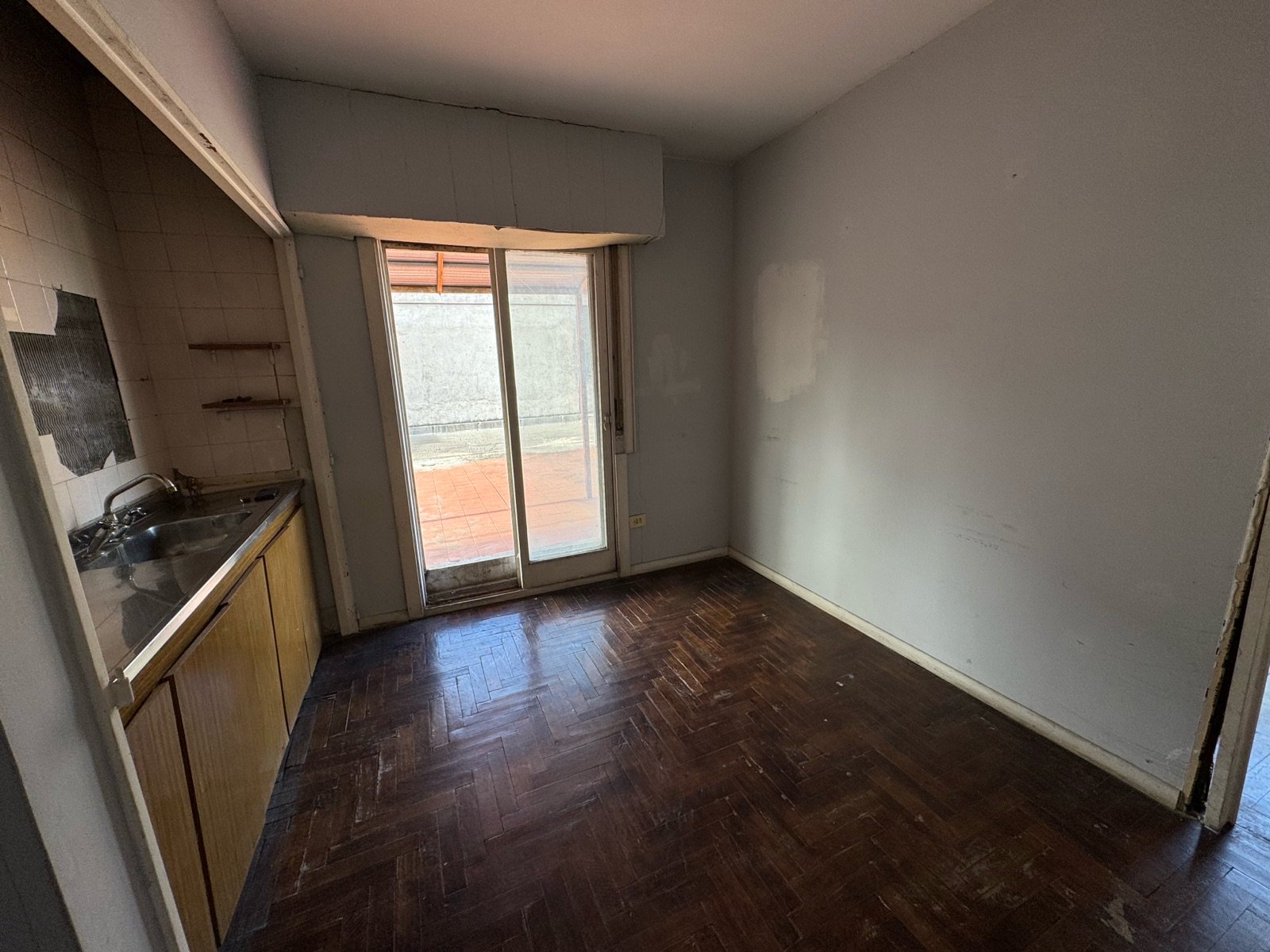 Departamento con terraza en Villa Ballester — foto 3 de 25