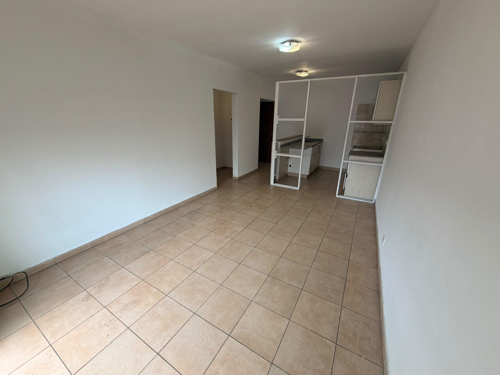 Departamento en Jose León Suarez