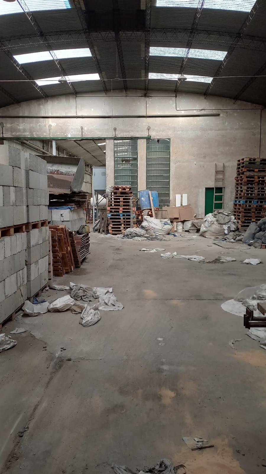 Galpón 900m2 zona industrial en venta - San Martin — foto 4 de 7