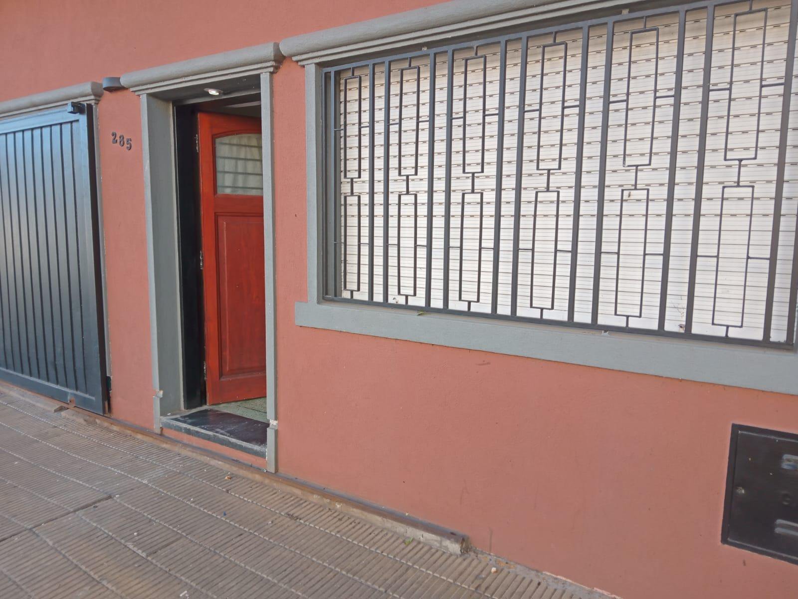 Casa - Jose León Suarez — foto 2 de 51