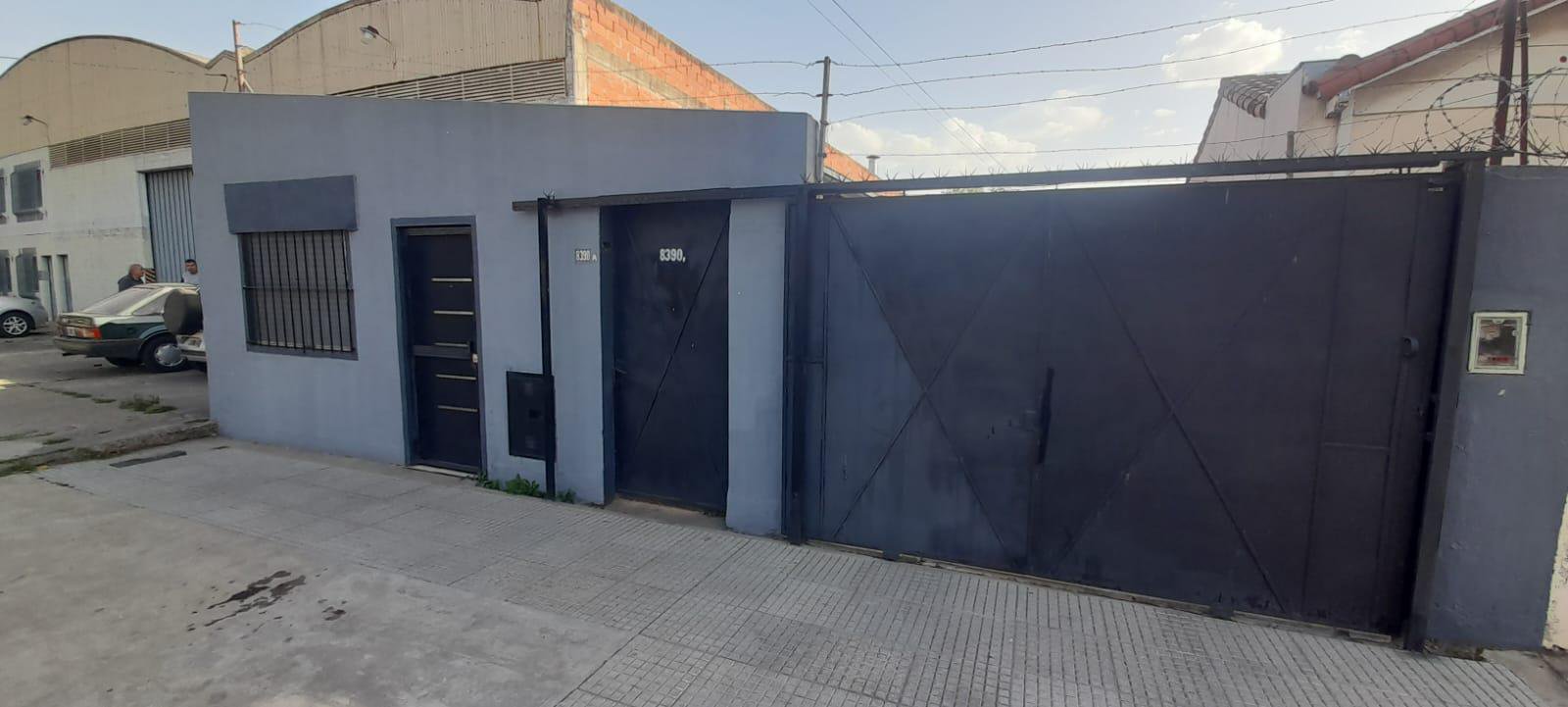 Casa - Jose León Suarez — foto 2 de 29