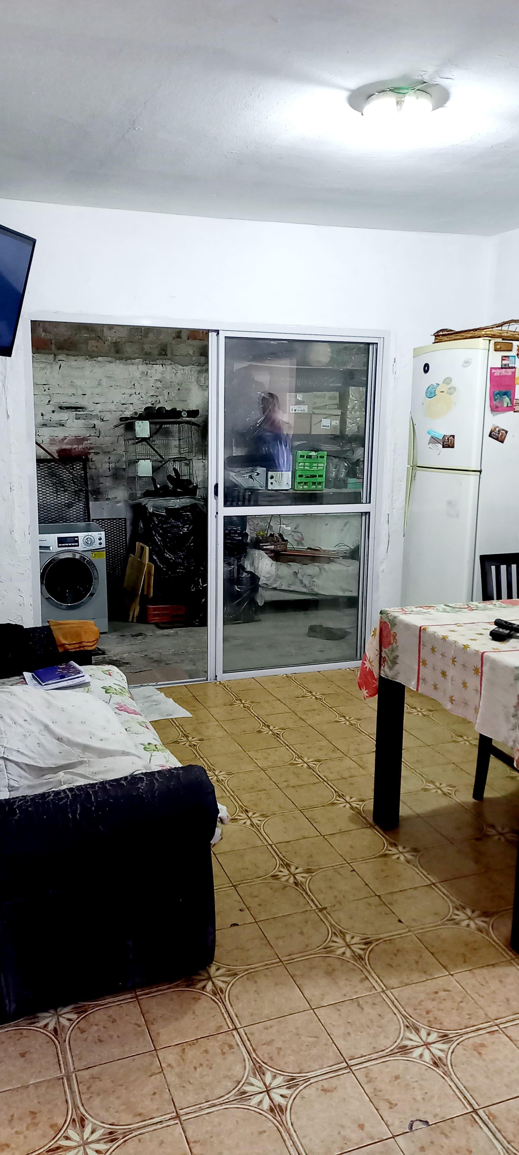 CASA DE 4 AMBIENTES - VILLA BALLESTER — foto 1 de 24