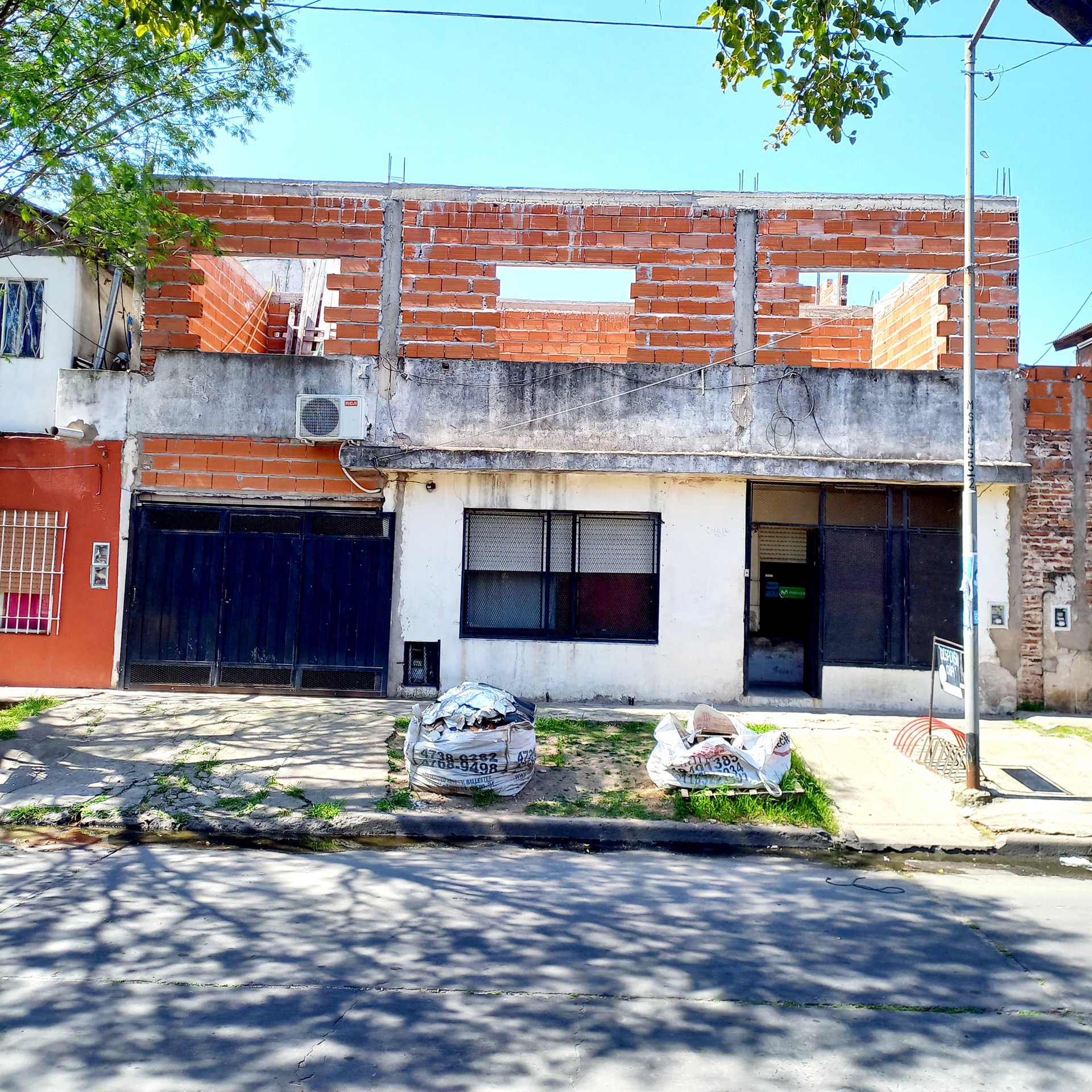 CASA DE 4 AMBIENTES - VILLA BALLESTER — foto 2 de 24