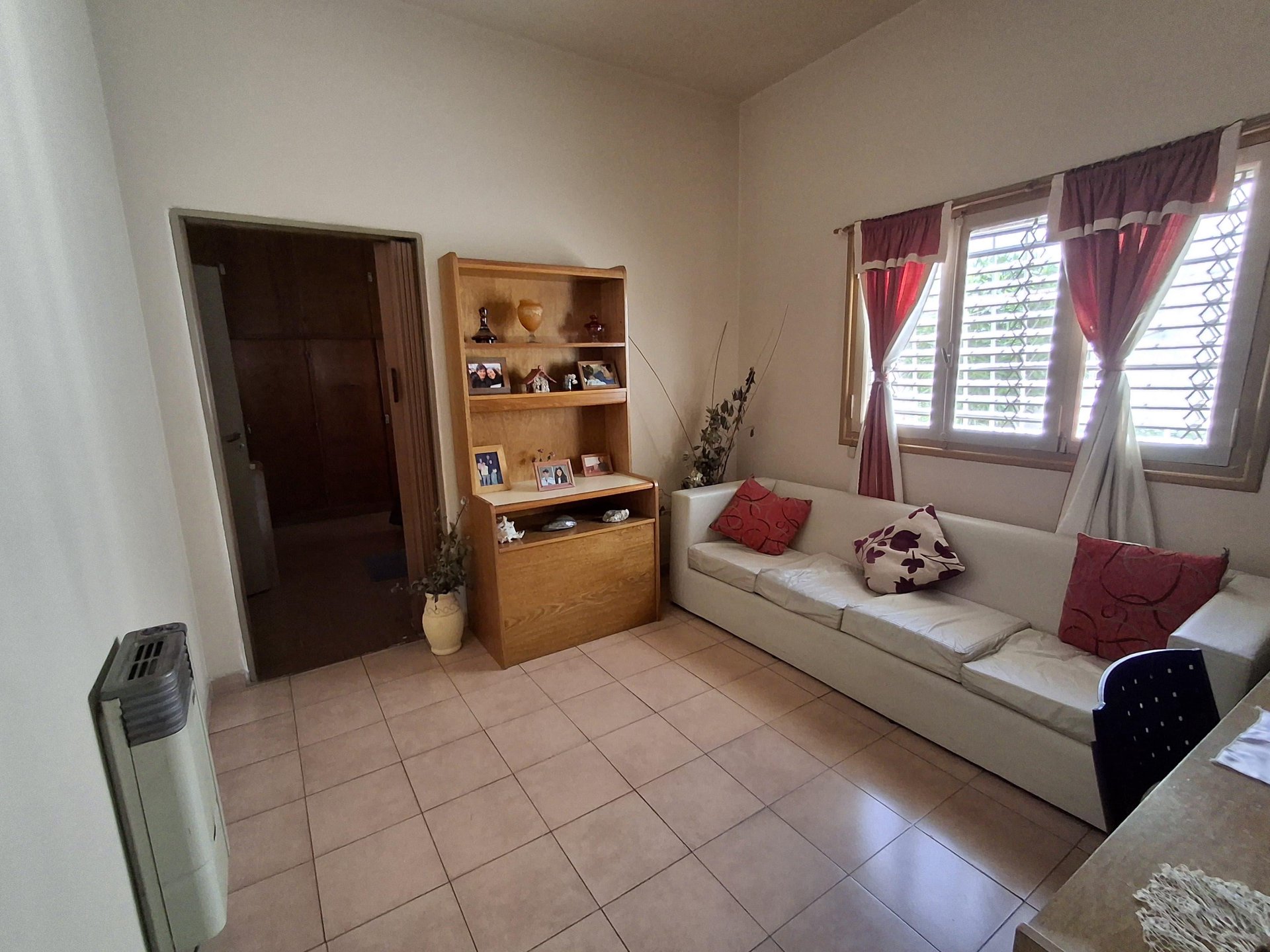 CASA CON LOTE PROPIO EN VENTA. JOSE LEON SUAREZ — foto 4 de 41