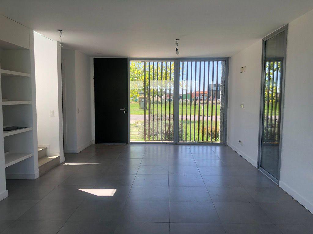 Casa 5 ambientes en el Cantón Norte — foto 5 de 31
