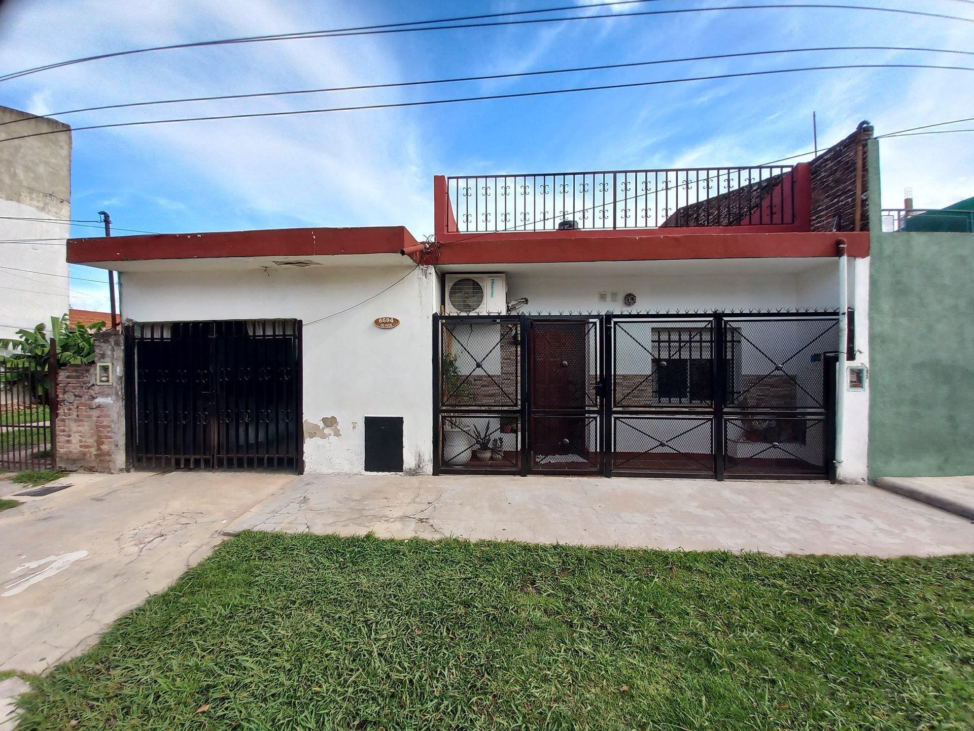 CASA EN VENTA - LOMA HERMOSA — foto 2 de 39