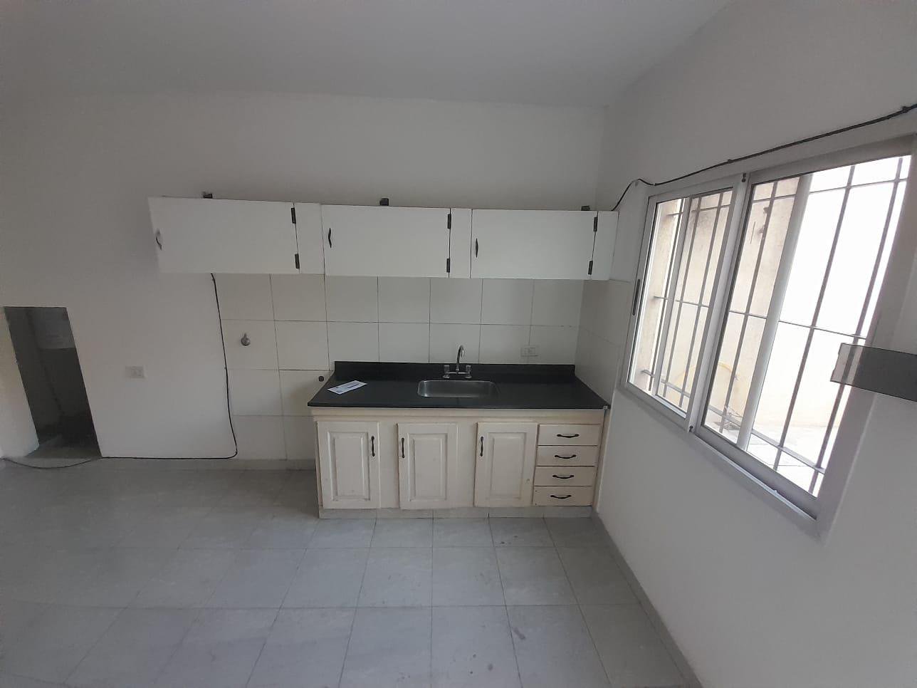 CASA EN VENTA - CHILAVERT — foto 5 de 20
