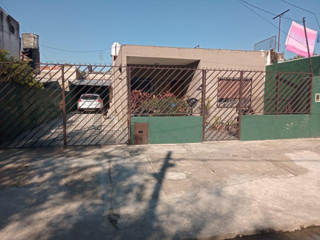 Casa en Jose León Suarez — foto 2 de 39