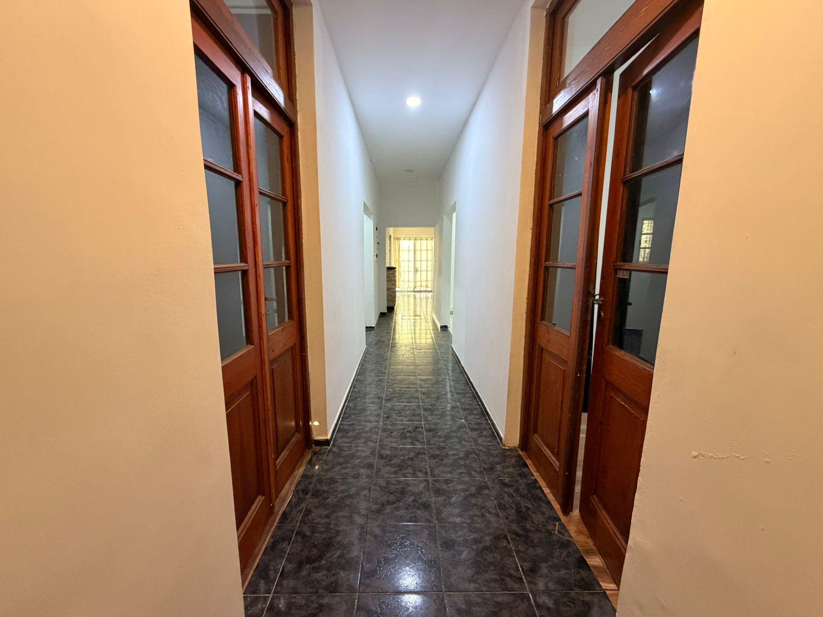 Alquiler de casa 4 ambientes en José León Suárez — foto 2 de 25
