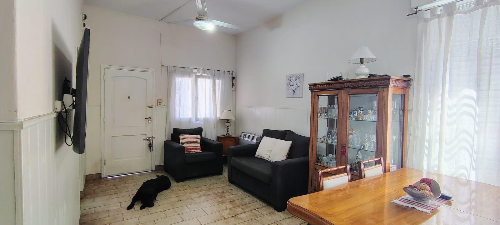 Casa con Galpón y Local en Venta en San Martin — foto 2 de 40