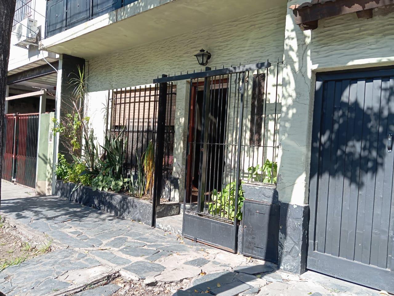 Casa en  Venta en José León Suarez — foto 1 de 52