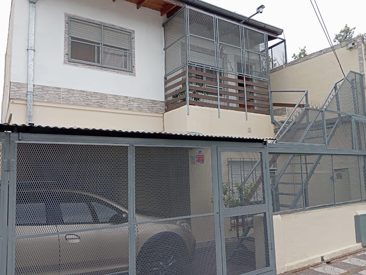 Casa en Jose León Suarez — foto 2 de 84