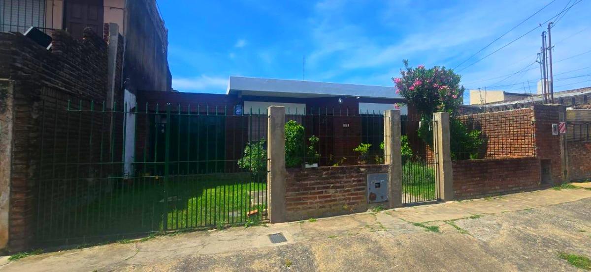 Casa en Jose León Suarez — foto 1 de 34