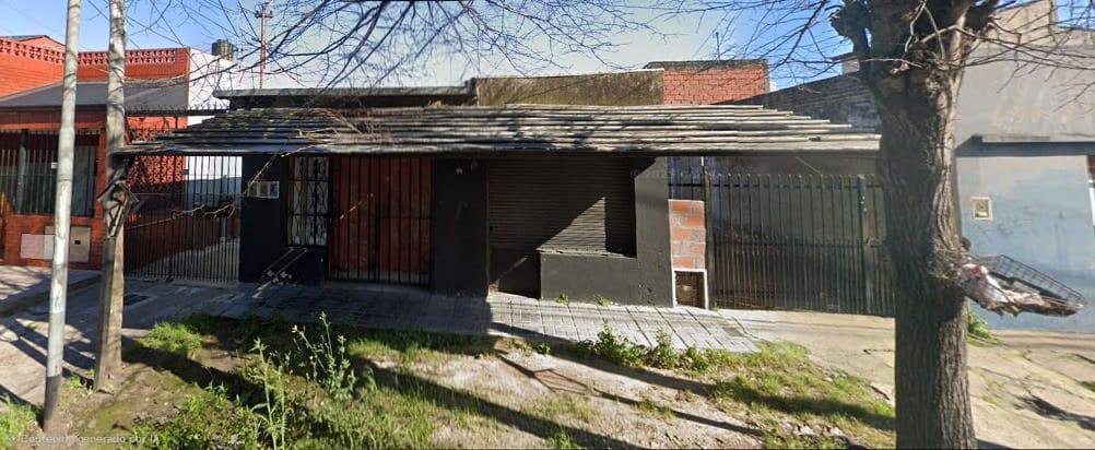 Casa multifamiliar con 2 locales en venta en Jose León Suarez — foto 1 de 22
