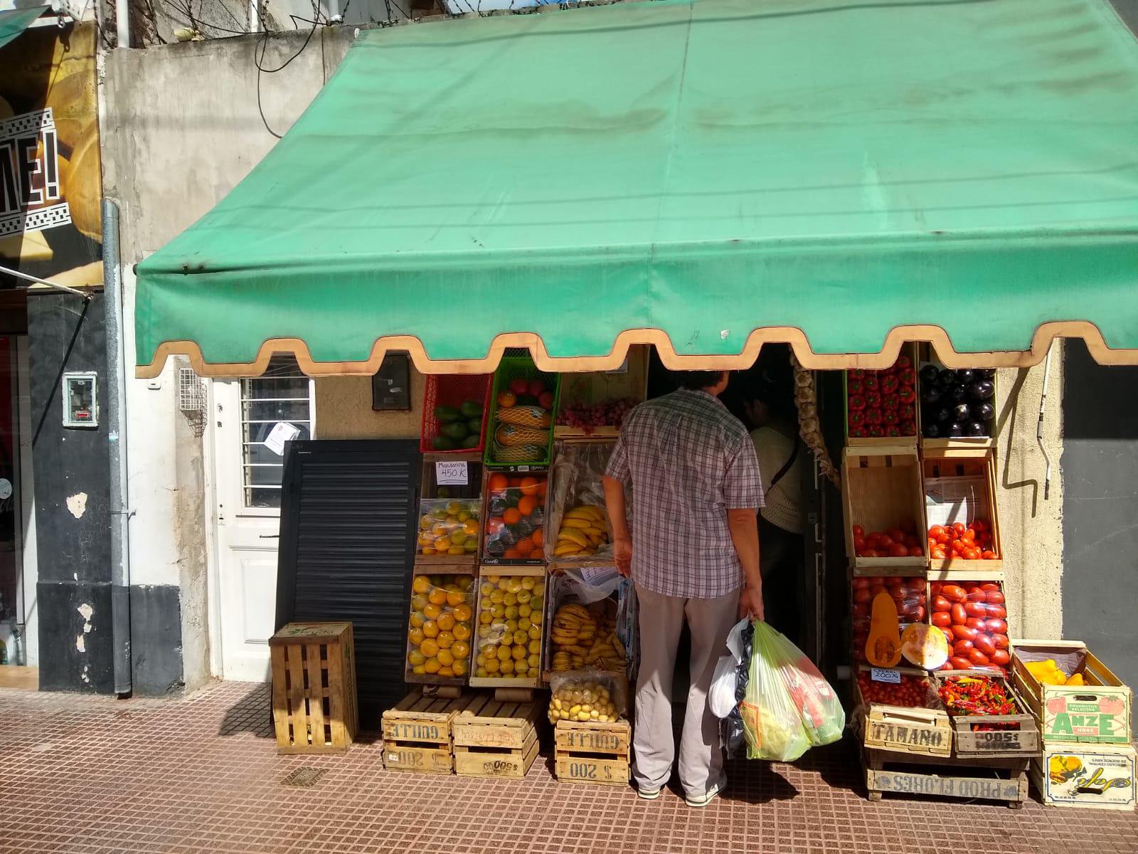 EXCELENTE LOCAL COMERCIAL A MTS DE AV MARQUEZ — foto 1 de 3