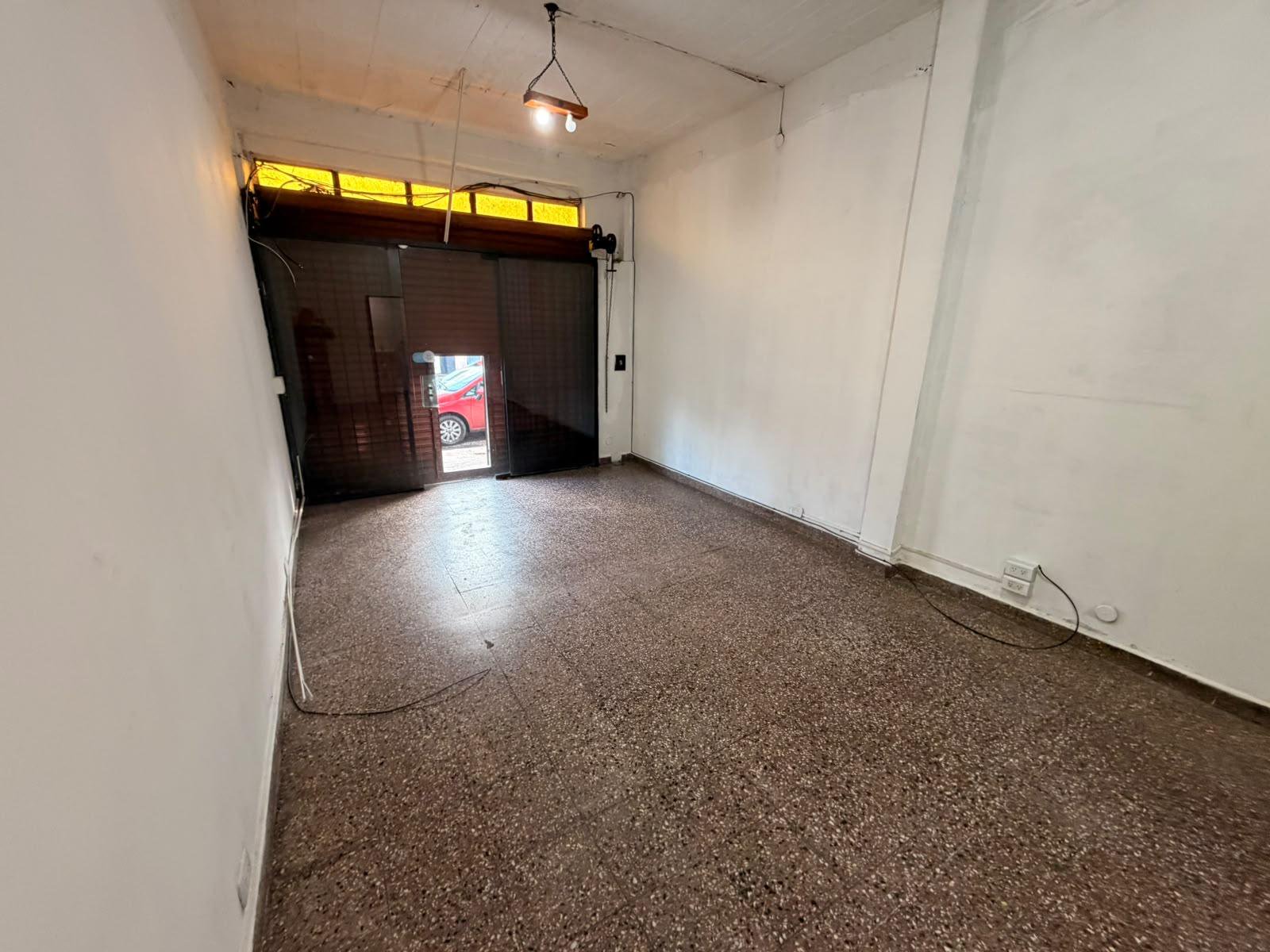 Local comercial en alquiler en Villa Ballester — foto 5 de 9