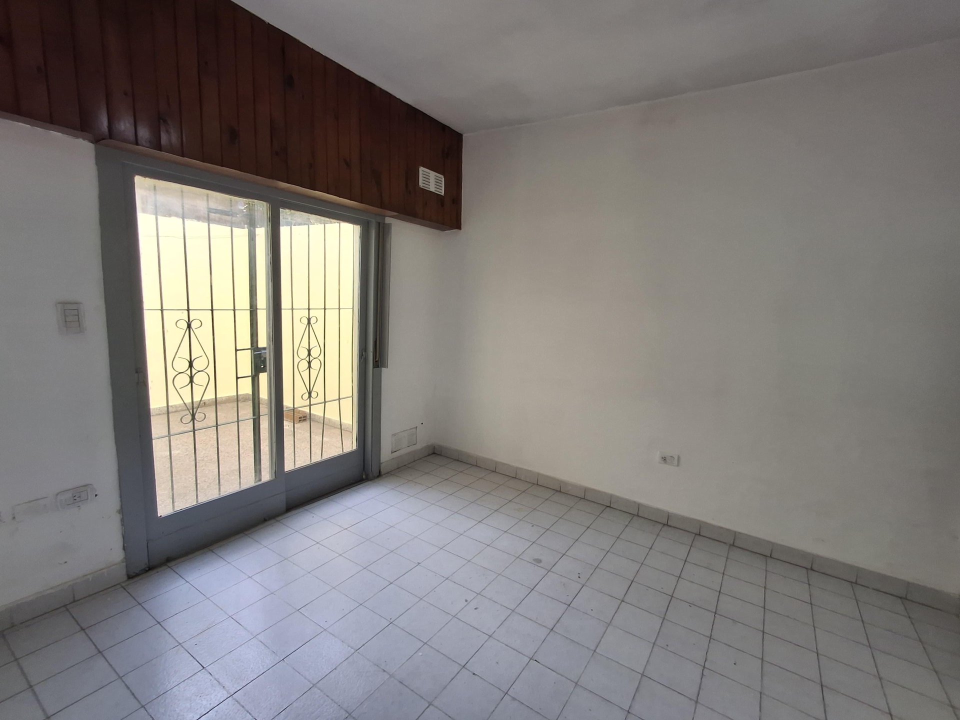 PH 2 ambientes en venta en Jose León Suarez — foto 3 de 23