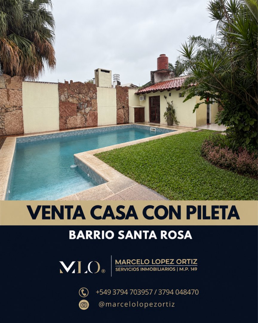 CASA CON PILETA EN VENTA BARRIO SANTA ROSA