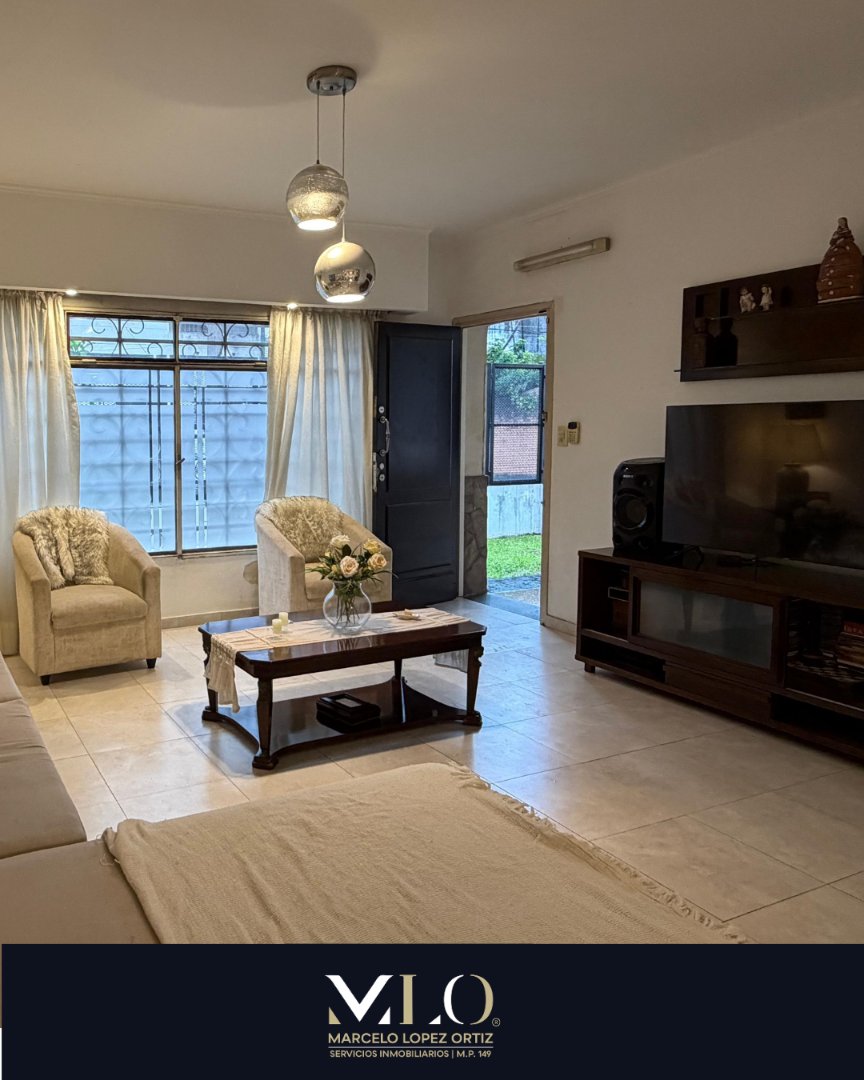 CASA CON PILETA EN VENTA BARRIO SANTA ROSA — foto 4 de 20