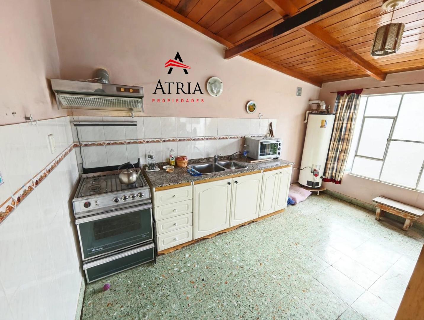 Casa en esquina - VENTA - KM 8 — foto 5 de 18