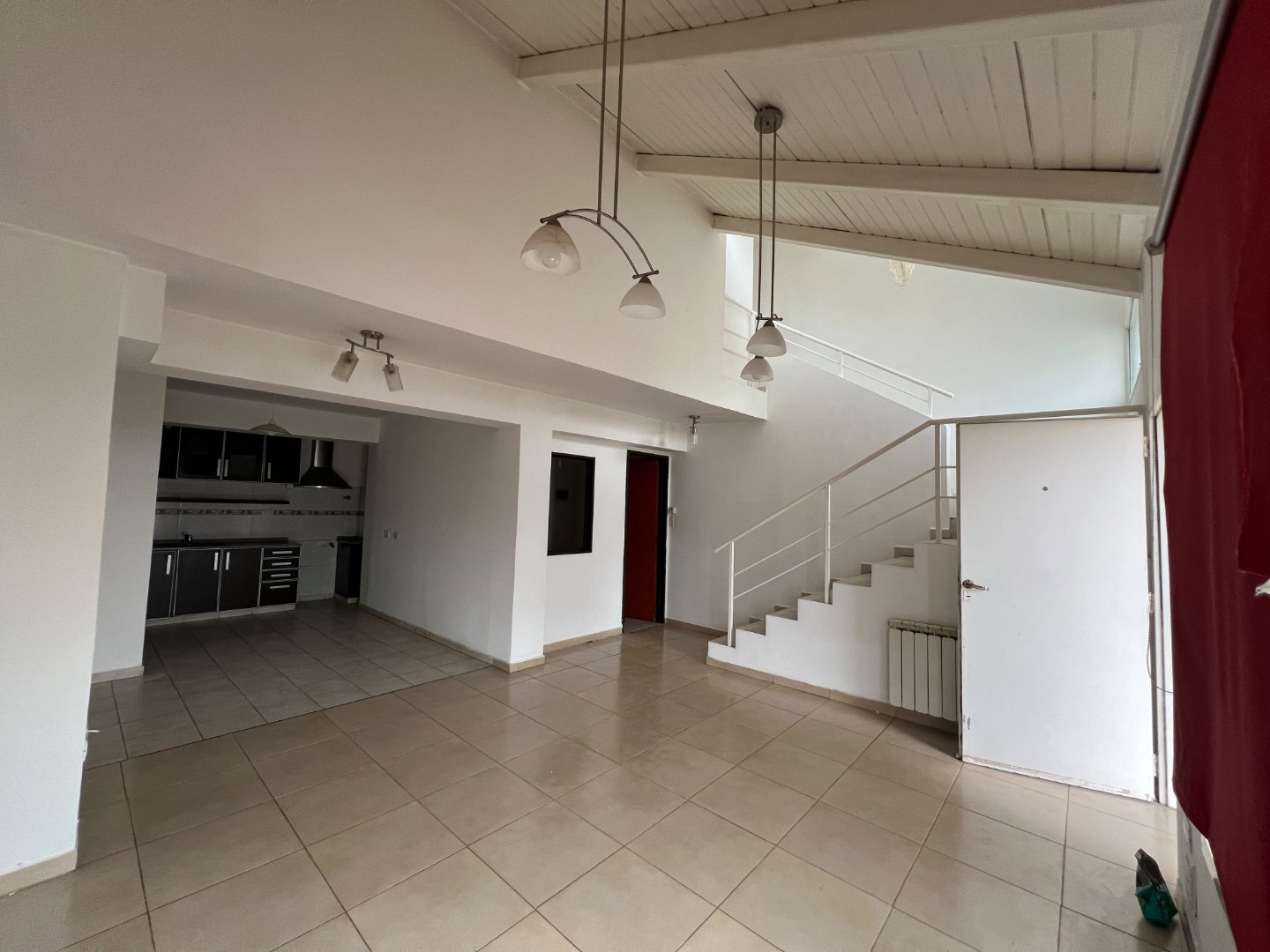 Duplex en pasaje HERNANDARIAS