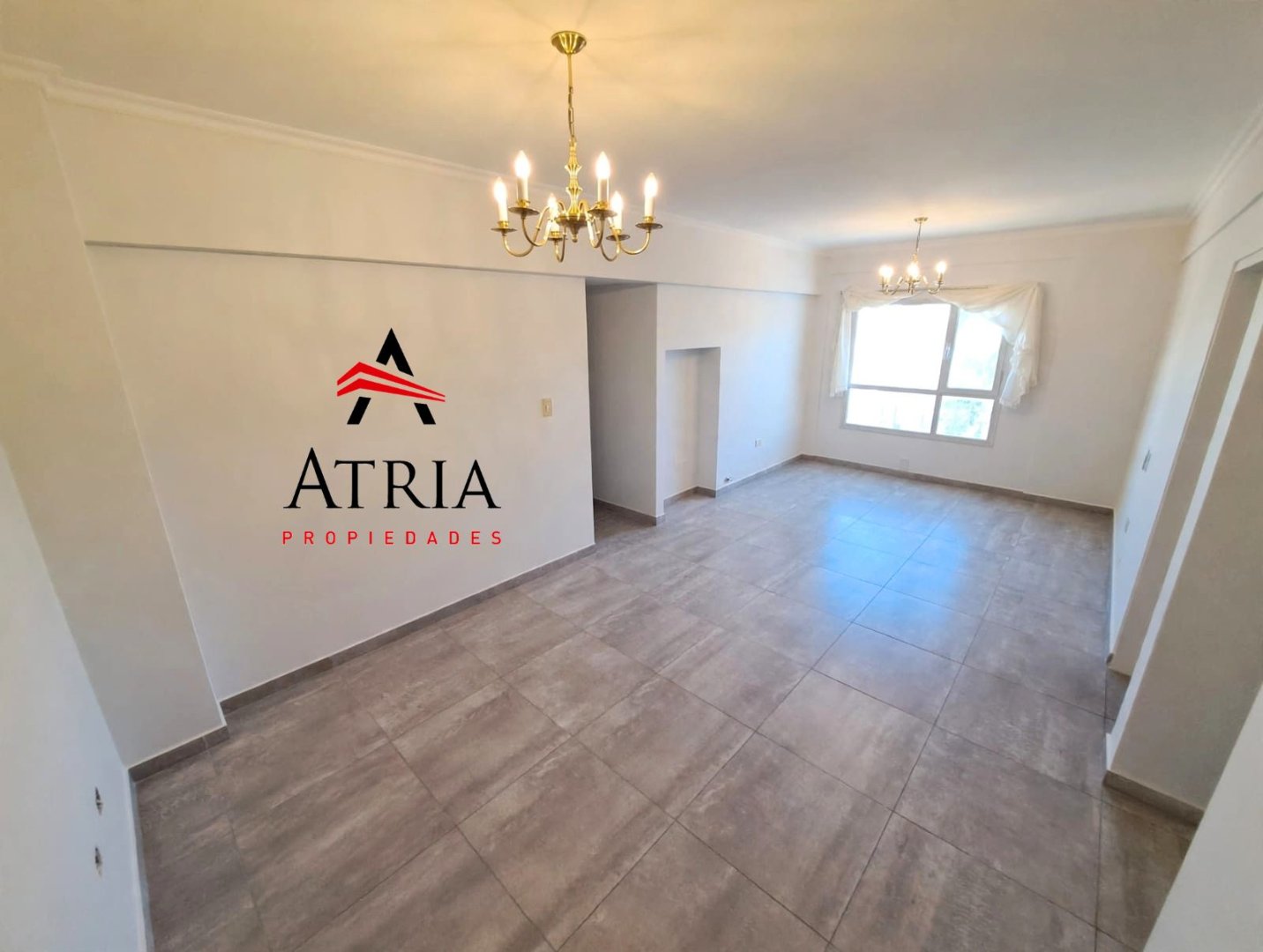 EXCELENTE DEPARTAMENTO SOBRE AVENIDA RIVADAVIA — foto 1 de 4