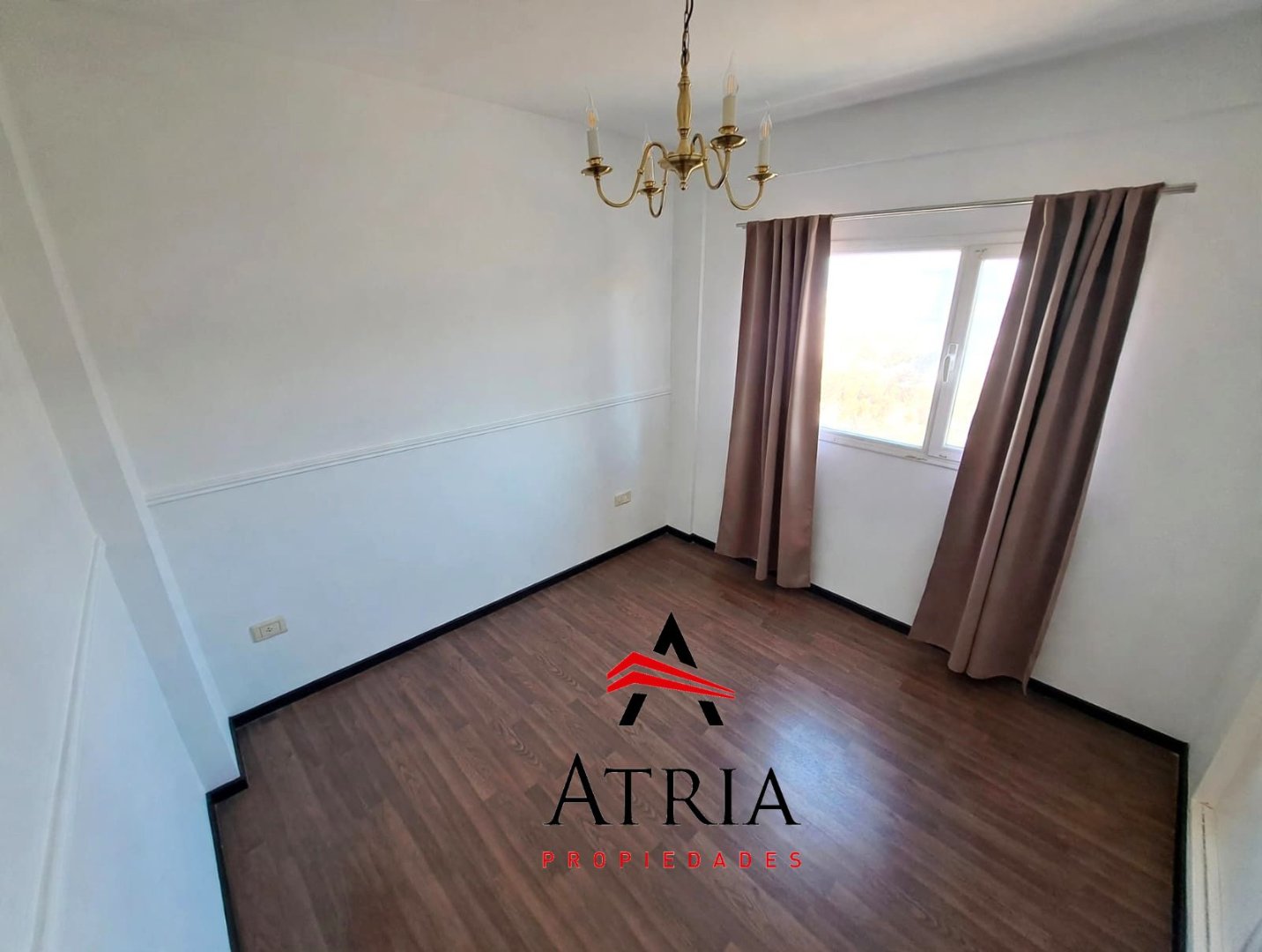 EXCELENTE DEPARTAMENTO SOBRE AVENIDA RIVADAVIA — foto 3 de 4