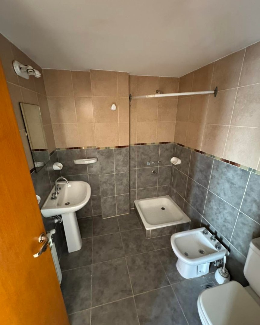 DEPARTAMENTO EN PLENO CENTRO MITRE 1030 — foto 4 de 10