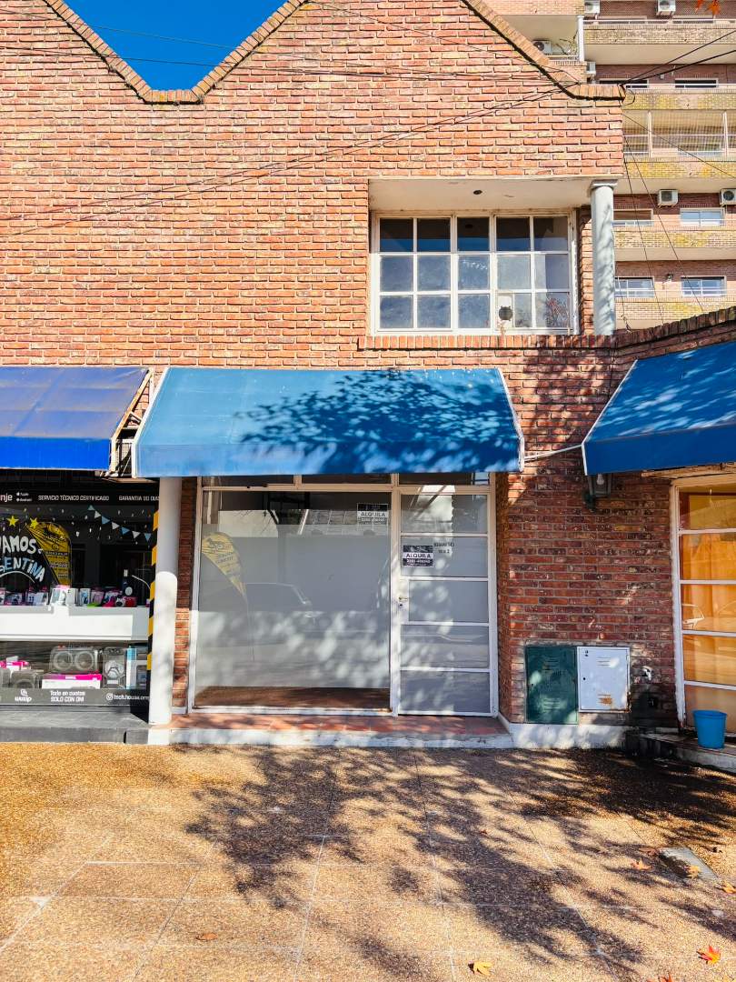 Local Comercial - Paseo de la Plaza - Lincoln