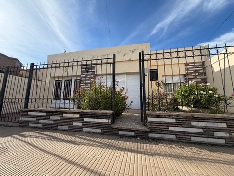 CASA EN VENTA BARRIO ALBERDI