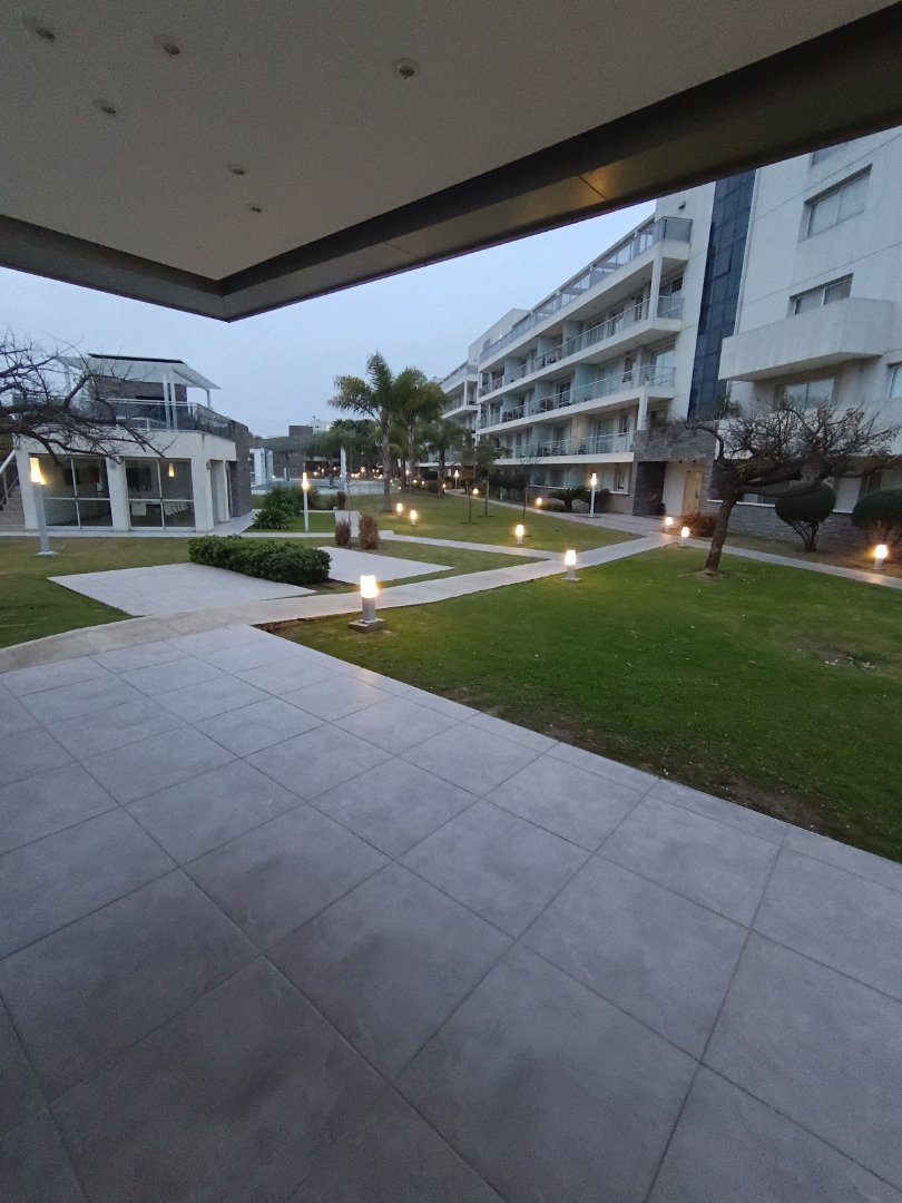 Dpto 2 dorm con cochera zona sur Córdoba