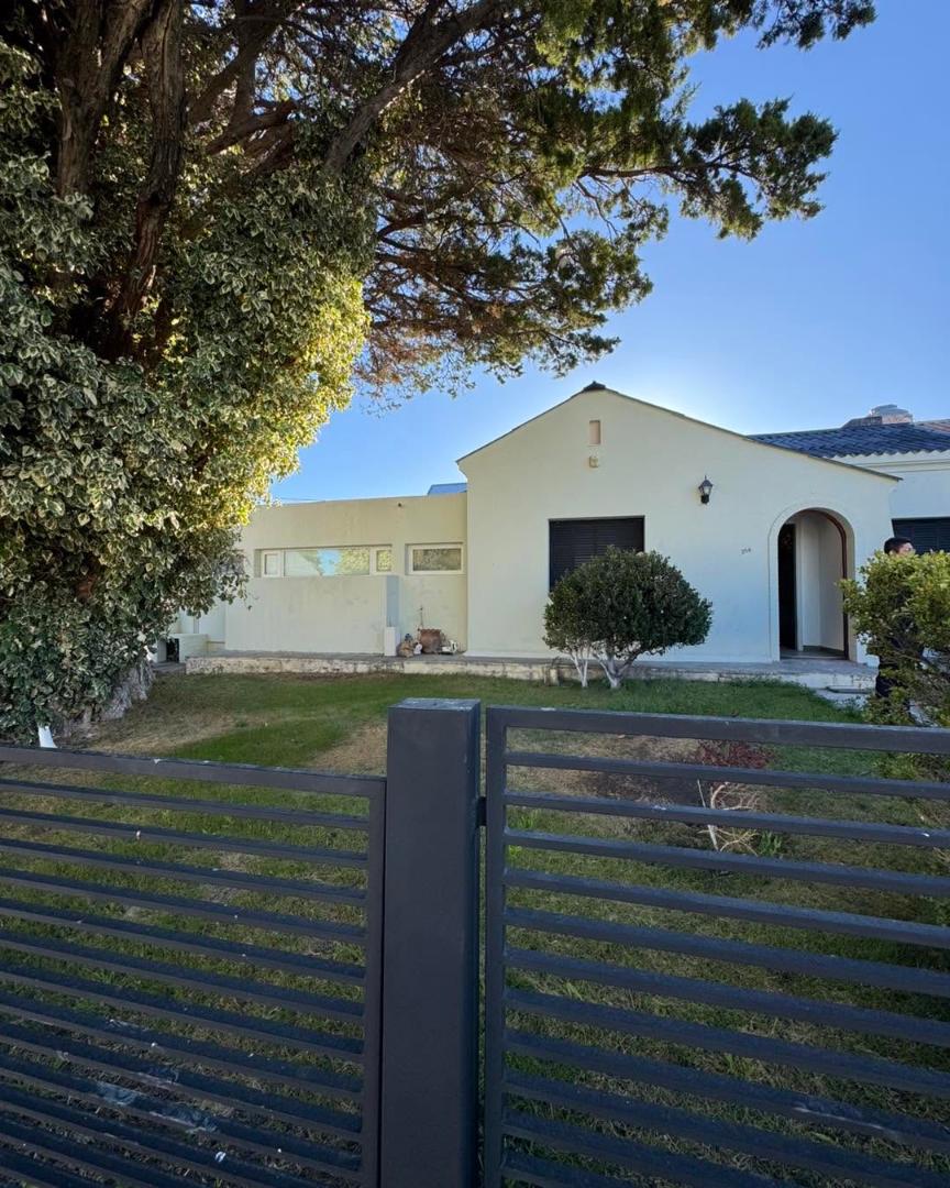 VENTA HERMOSA CASA EN KM3 Bº AMEGHINO