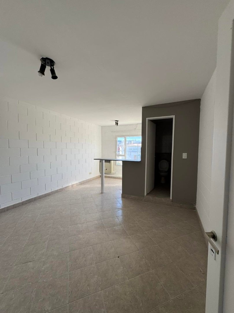 ALQUILER MONOAMBIENTE BARRIO ROCA