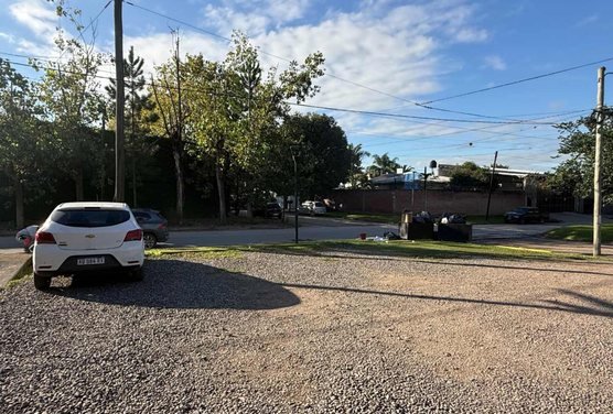 VENTA LOCAL COMERCIAL N°10 CON COCHERA YERBA BUENA