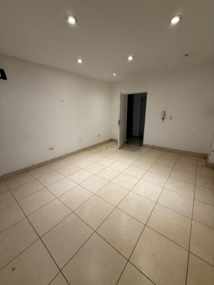 ALQUILER OFICINA 20m2 CASCO VIEJO YERBA BUENA — foto 4 de 8