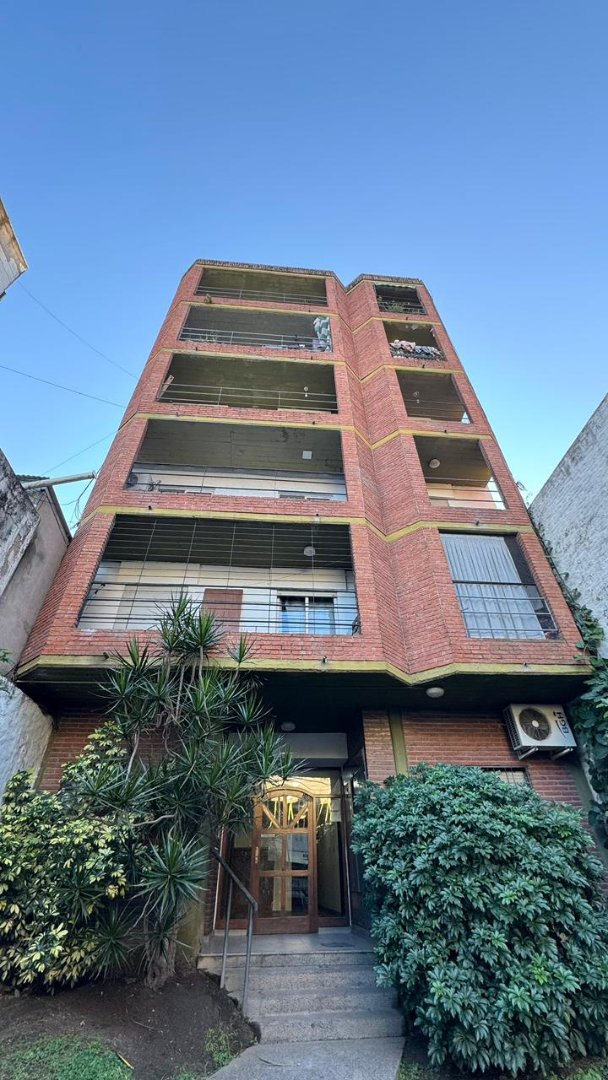 DEPARTAMENTO EN BARRIO NORTE — Balcarce al 400 — foto 1 de 10