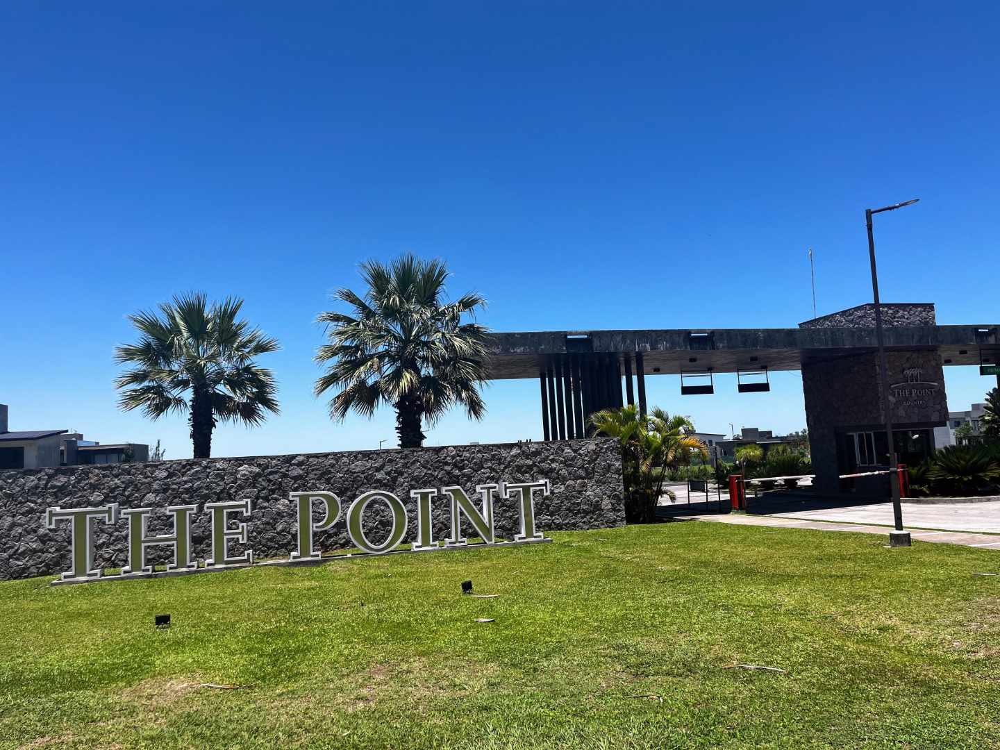 LOTE CENTRAL EN VENTA – THE POINT COUNTRY H24